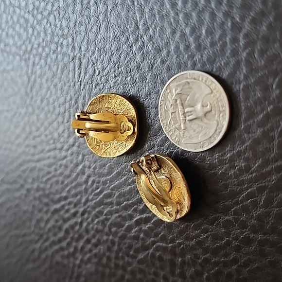 C. Stein clip on earrings - Picture 6 of 6